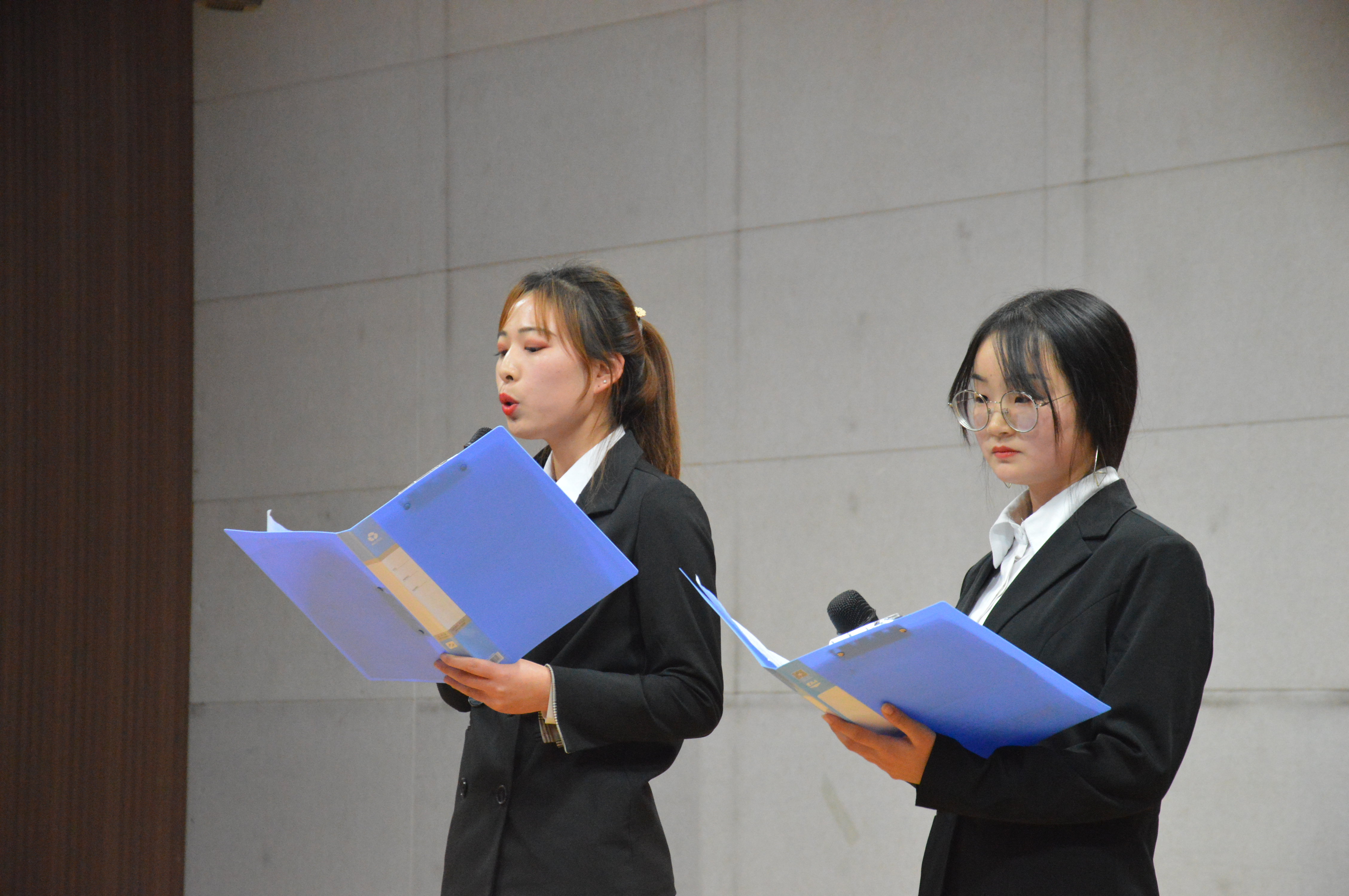 kok官网首页首届“大学生 讲宪法”比赛圆满落幕