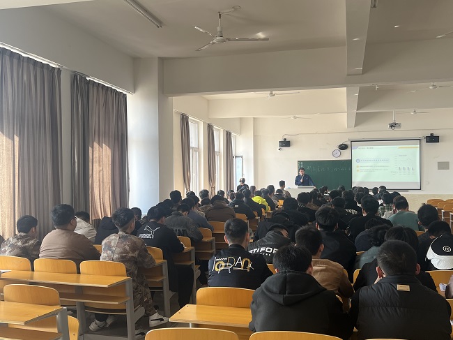 汽车工程学院举办线下双选会