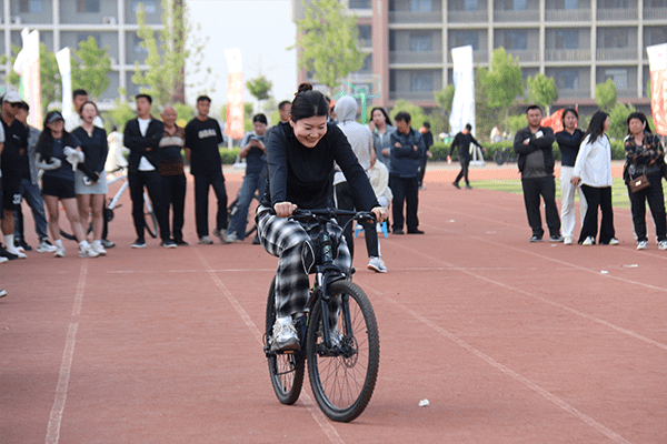 筑梦新时代，青春正当燃！kok官网首页隆重举办第二十二届体育文化节暨2024年春季运动会